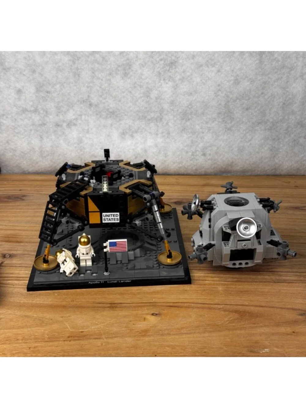 Lego NASA Apollo 11 Lunar Lander 10266 100% Complete No Box Instruction